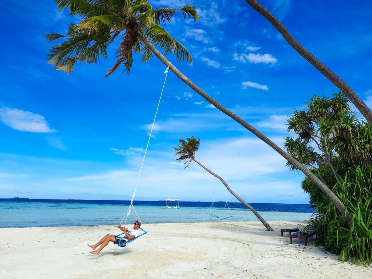 Manta Dhangethi Exterior photo